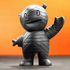 Cheap SUPER7 Store -Cheap SUPER7 Store AC Super7 BlackPorcelainMummyBoy Hero 2048