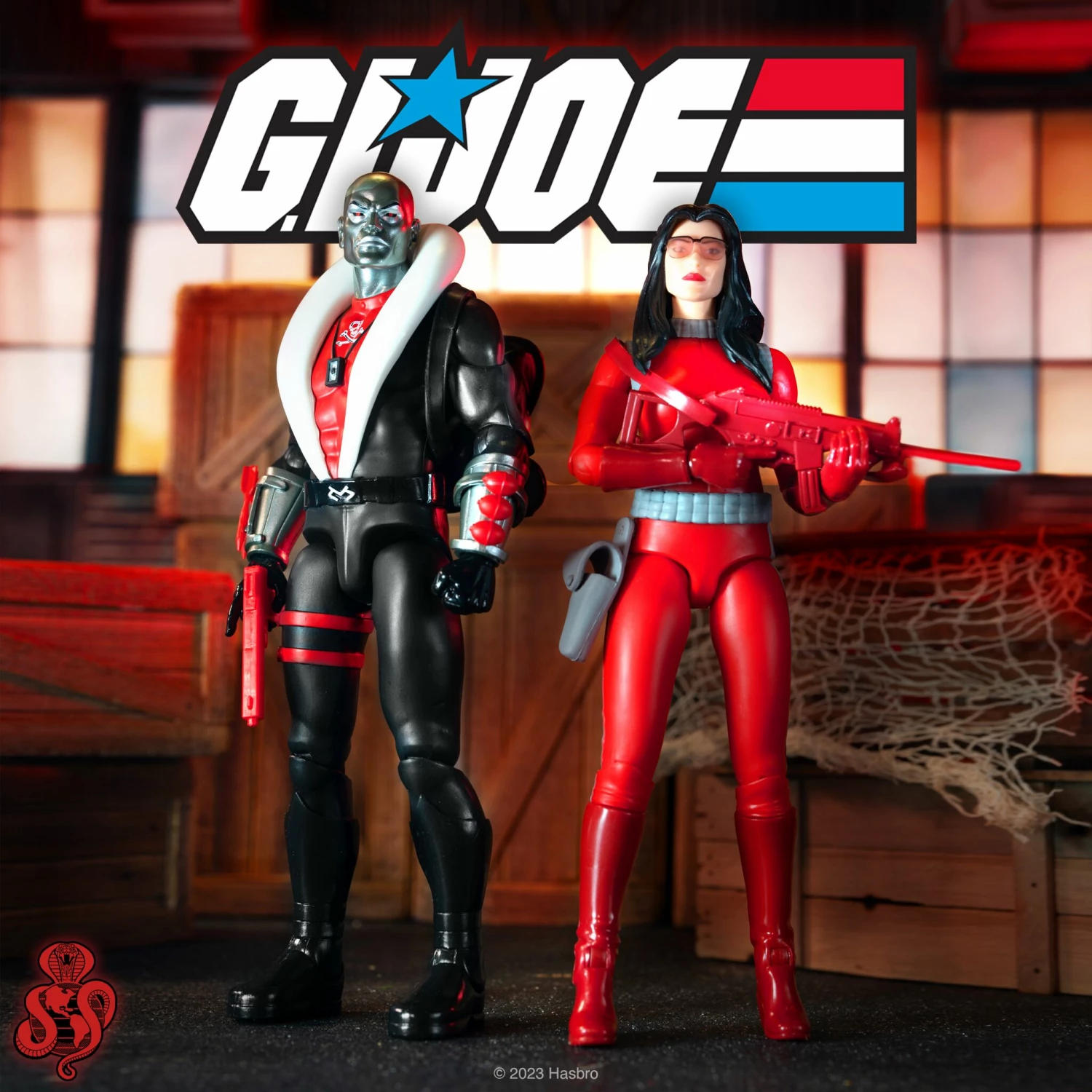 SUPER7 G.I. Joe ULTIMATES! - Baroness (Rednok) & Destro (Red Jackal) 2 SUPER7 G.I. Joe ULTIMATES! - Baroness (Rednok) & Destro (Red Jackal) - Image 2